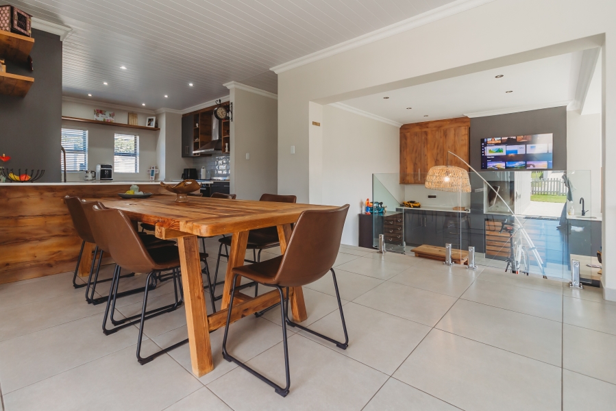 3 Bedroom Property for Sale in Blue Mountain Village Western Cape